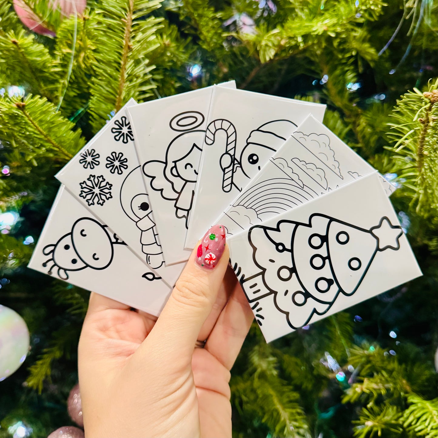 6 Pack of Coloring Magnets (Includes 8 Markers)